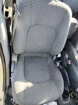 Foto de ASIENTO DELANTERO DERECHO KIA CARENS (RS) 1.8 16V CAT (126 CV / 93 KW) referencia 1K2JB57100AFKZ