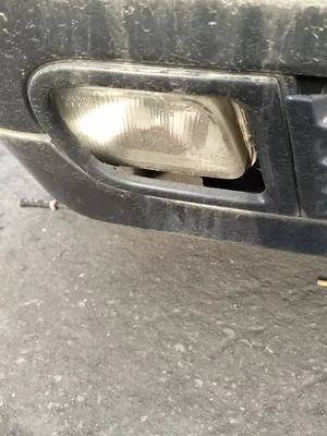 Foto de FARO ANTINIEBLA DERECHO MERCEDES-BENZ CLASE E (BM 210) BERLINA referencia A2108200256