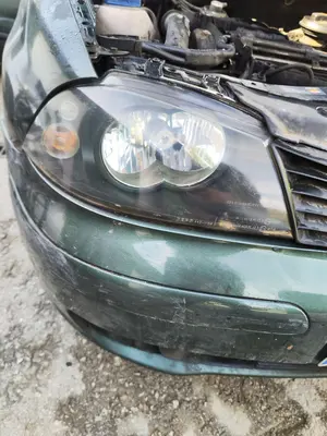 Foto de FARO DERECHO SEAT IBIZA (6L1) 1.9 TDI (101 CV / 74 KW) referencia 6L1941752M