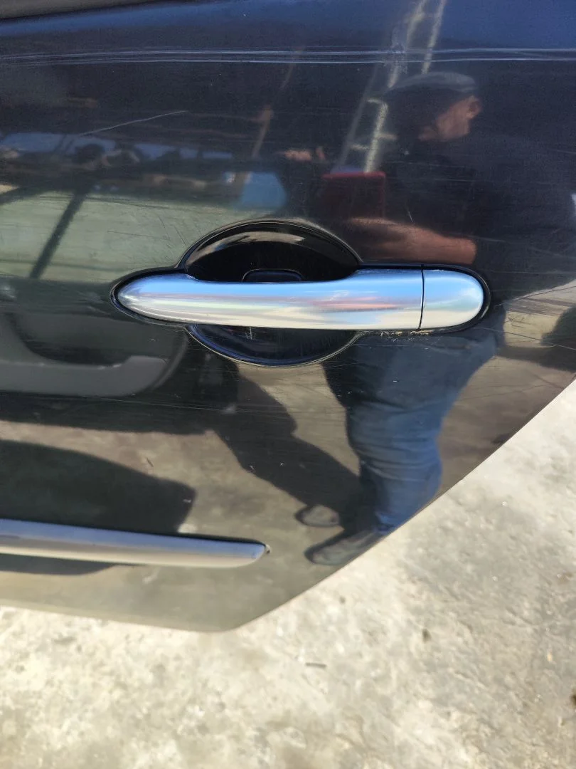 Foto de MANETA EXTERIOR TRASERA IZQUIERDA RENAULT SCENIC II (JM) 1.9 dCi Diesel (120 CV / 88 KW) referencia 7701474997
