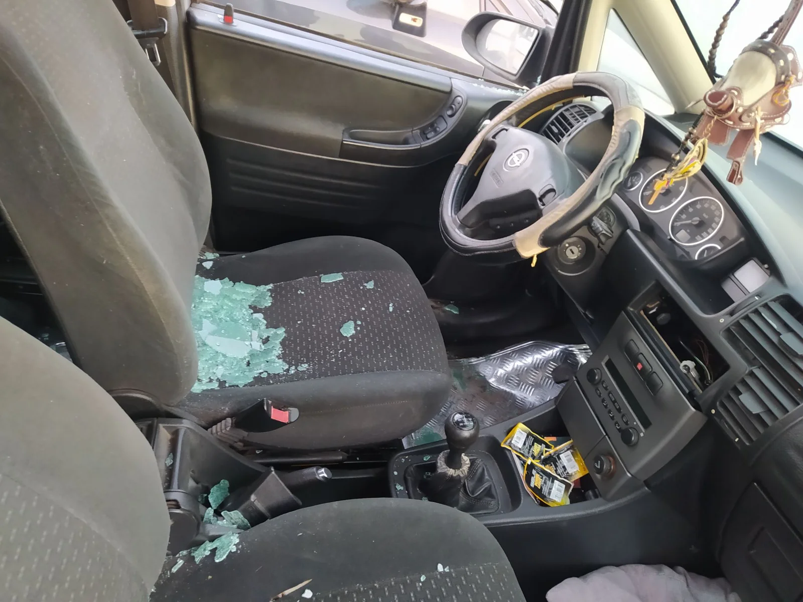 Foto de CINTURON SEGURIDAD DELANTERO IZQUIERDO OPEL ZAFIRA A 2.0 DTI (101 CV / 74 KW) referencia 13120725