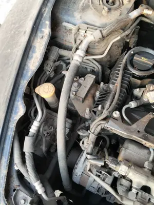 Foto de TUBOS AIRE ACONDICIONADO MAZDA 6 BERLINA (GH) 2.2 Turbodiesel CAT (163 CV / 120 KW) referencia GDB3-61-46X