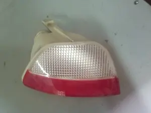 Foto de FARO ANTINIEBLA TRASERO DERECHO FORD FOCUS BERLINA (CAK) 2.0 16V CAT (131 CV / 96 KW)