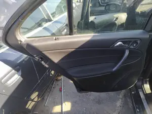 Foto de MANDO ELEVALUNAS TRASERO IZQUIERDO MERCEDES-BENZ CLASE C (BM 203) BERLINA 2.2 CDI CAT (150 CV / 110 KW)