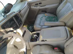 Foto de ENGANCHE CINTURON DELANTERO IZQUIERDO GENERAL MOTORS CHEVROLET TAHOE 5.3 V8 CAT (273 CV / 201 KW)