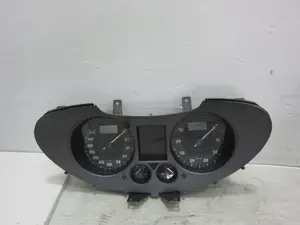 Foto de CUADRO INSTRUMENTOS SEAT IBIZA (6L1) 1.4 16V (86 CV / 63 KW) referencia 555001490100