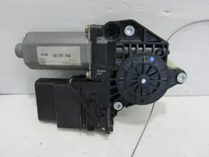 Foto de MOTOR ELEVALUNAS DELANTERO IZQUIERDO CHRYSLER STRATUS JX CABRIO 2.5 CAT (163 CV / 120 KW) referencia 0130821767 foto 5