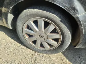 Foto de BRAZO SUSPENSION TRASERO IZQUIERDO RENAULT SCENIC II (JM) 1.5 dCi Diesel (106 CV / 78 KW)