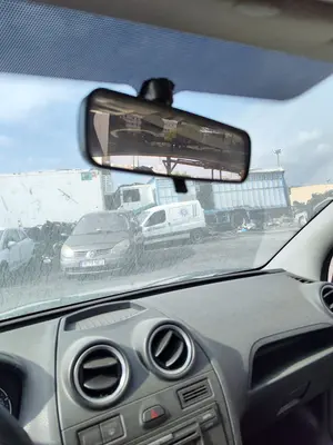 Foto de RETROVISOR INTERIOR FORD FIESTA (CBK) 1.4 TDCi CAT (68 CV / 50 KW)