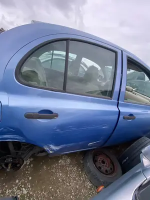Foto de PUERTA TRASERA DERECHA NISSAN MICRA (K12E) 1.2 CAT (65 CV / 48 KW) referencia 82100AX130