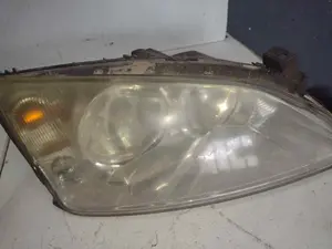 Foto de FARO DERECHO FORD MONDEO TURNIER (GE) 2.0 TDCi CAT (131 CV / 96 KW) referencia 1305239177