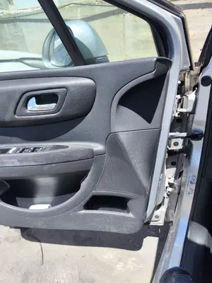 Foto de CENTRALITA CONFORT CITROEN C4 BERLINA 1.6 16V HDi (90 CV / 66 KW)