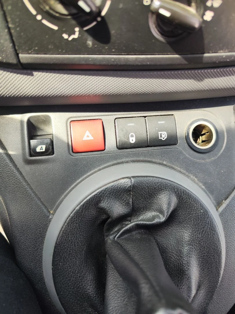 Foto de WARNING CITROEN BERLINGO FURGÓN 1.6 16V HDi FAP (90 CV / 66 KW)