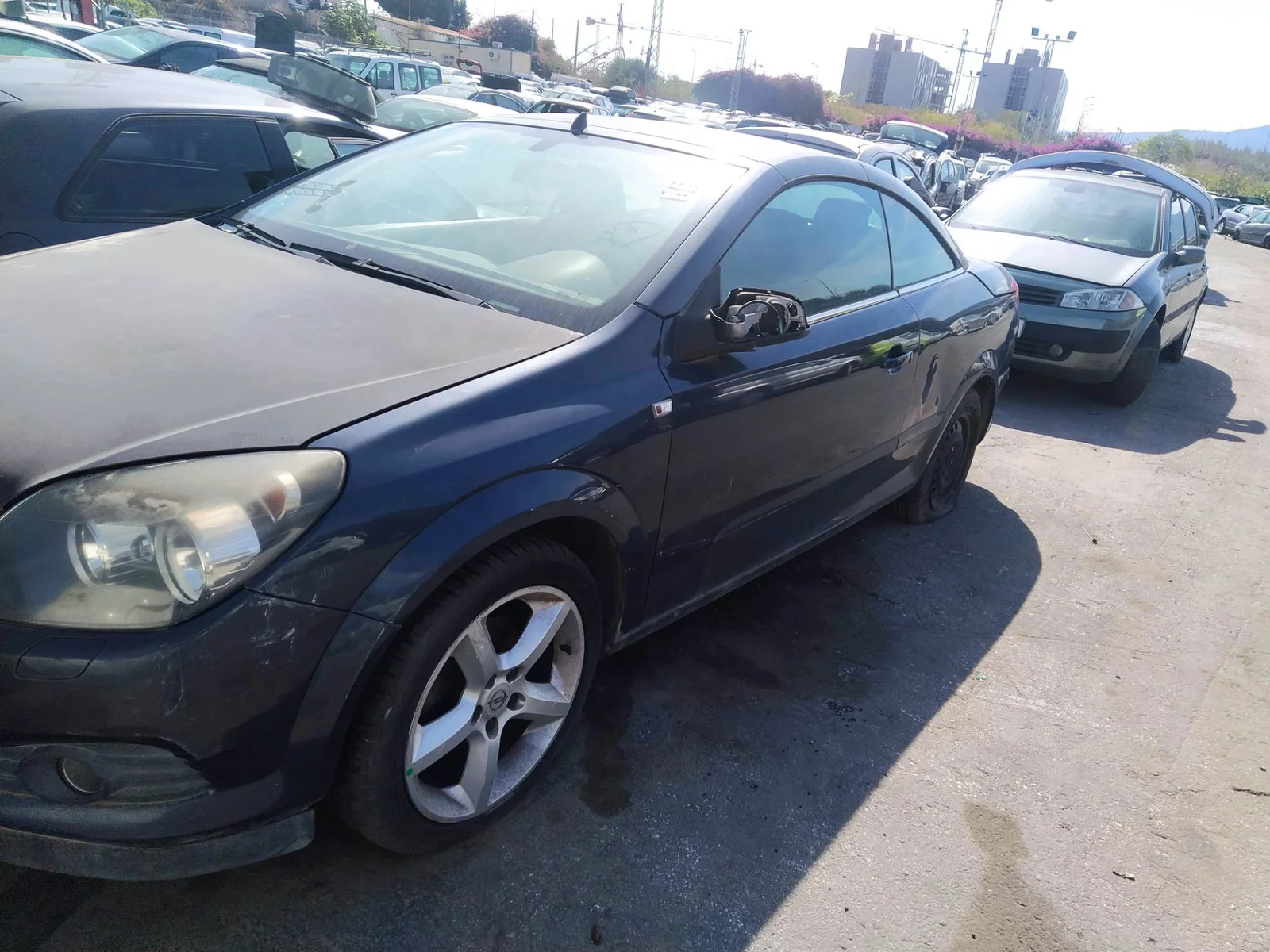 Foto de BIELETA ESTABILIZADORA DELANTERA IZQUIERDA OPEL ASTRA H TWIN TOP 1.8 16V (140 CV / 103 KW) referencia 13327928