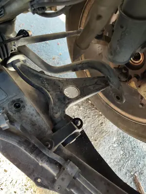 Foto de BRAZO SUSPENSION DELANTERO IZQUIERDO CITROEN C8 2.0 HDi CAT (RHK / DW10UTED4) (120 CV / 88 KW)
