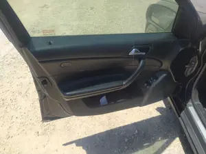 Foto de GUARNECIDO PUERTA DELANTERA IZQUIERDA MERCEDES-BENZ CLASE C (BM 203) BERLINA 2.2 CDI CAT (150 CV / 110 KW) referencia A2037201772 9D88