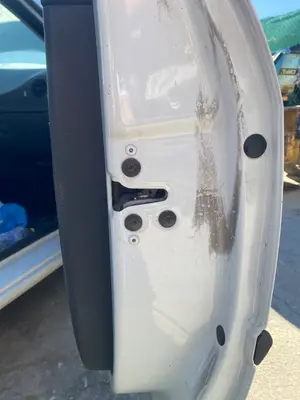 Foto de CERRADURA PUERTA DELANTERA DERECHA RENAULT CLIO III 1.5 dCi Diesel (68 CV / 50 KW) referencia 8200300127