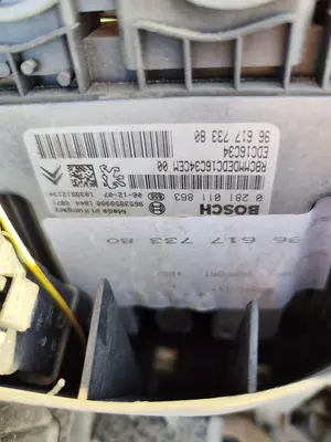 Foto de CENTRALITA MOTOR UCE CITROEN C4 BERLINA 1.6 16V HDi (90 CV / 66 KW) referencia 1940JJ
