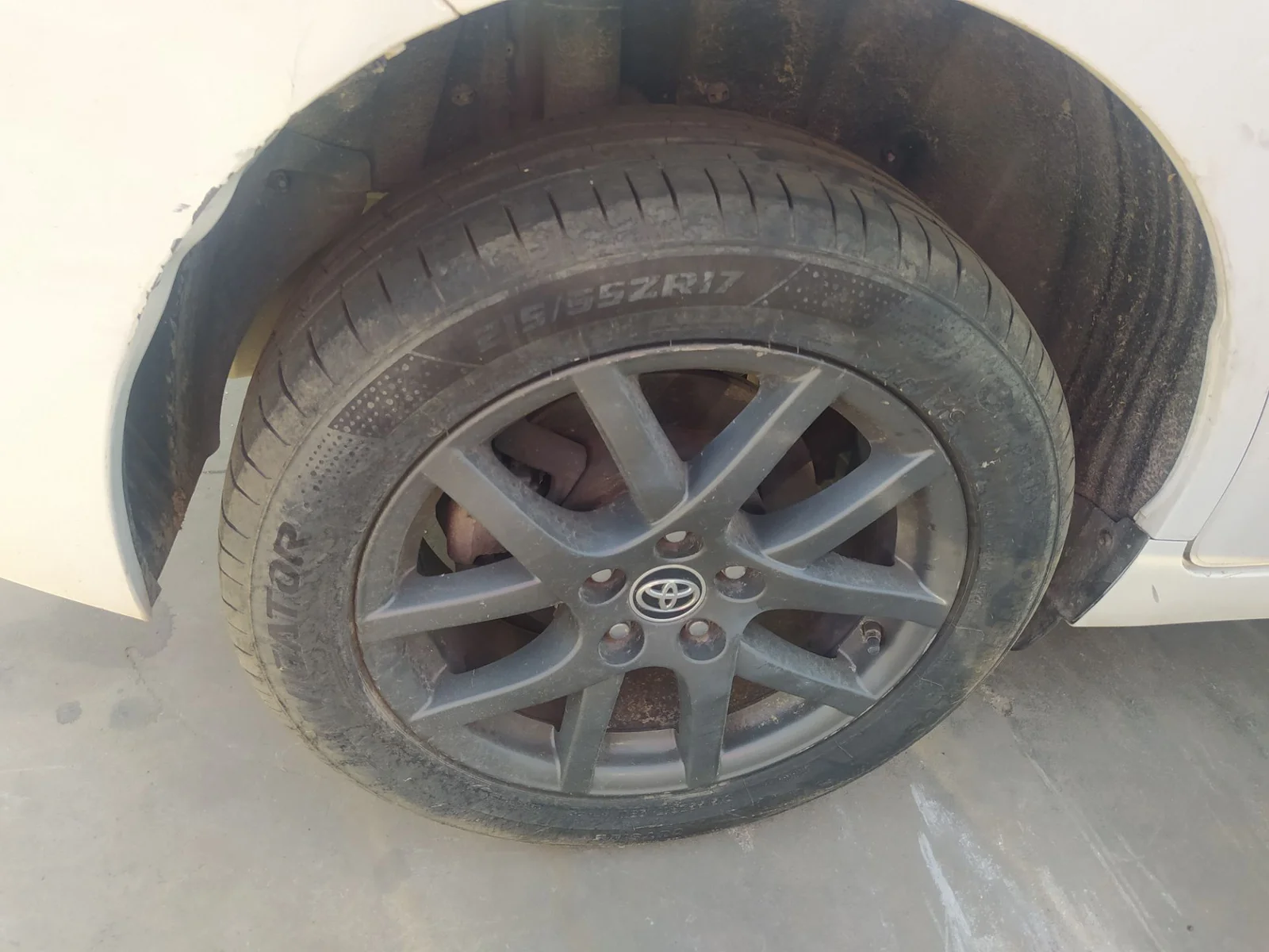 Foto de BRAZO SUSPENSION TRASERO DERECHO TOYOTA VERSO (AUR2/ZGR2) 1.6 D-4D CAT (112 CV / 82 KW)