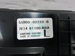 Foto de SISTEMA AUDIO / RADIO CD TOYOTA AURIS (E15) 1.4 Turbodiesel CAT (90 CV / 66 KW) referencia 8612002520 foto 4
