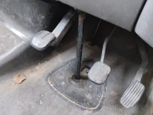 Foto de PEDAL FRENO FIAT DUCATO II COMBI 2.8 TDI CAT (122 CV / 90 KW)
