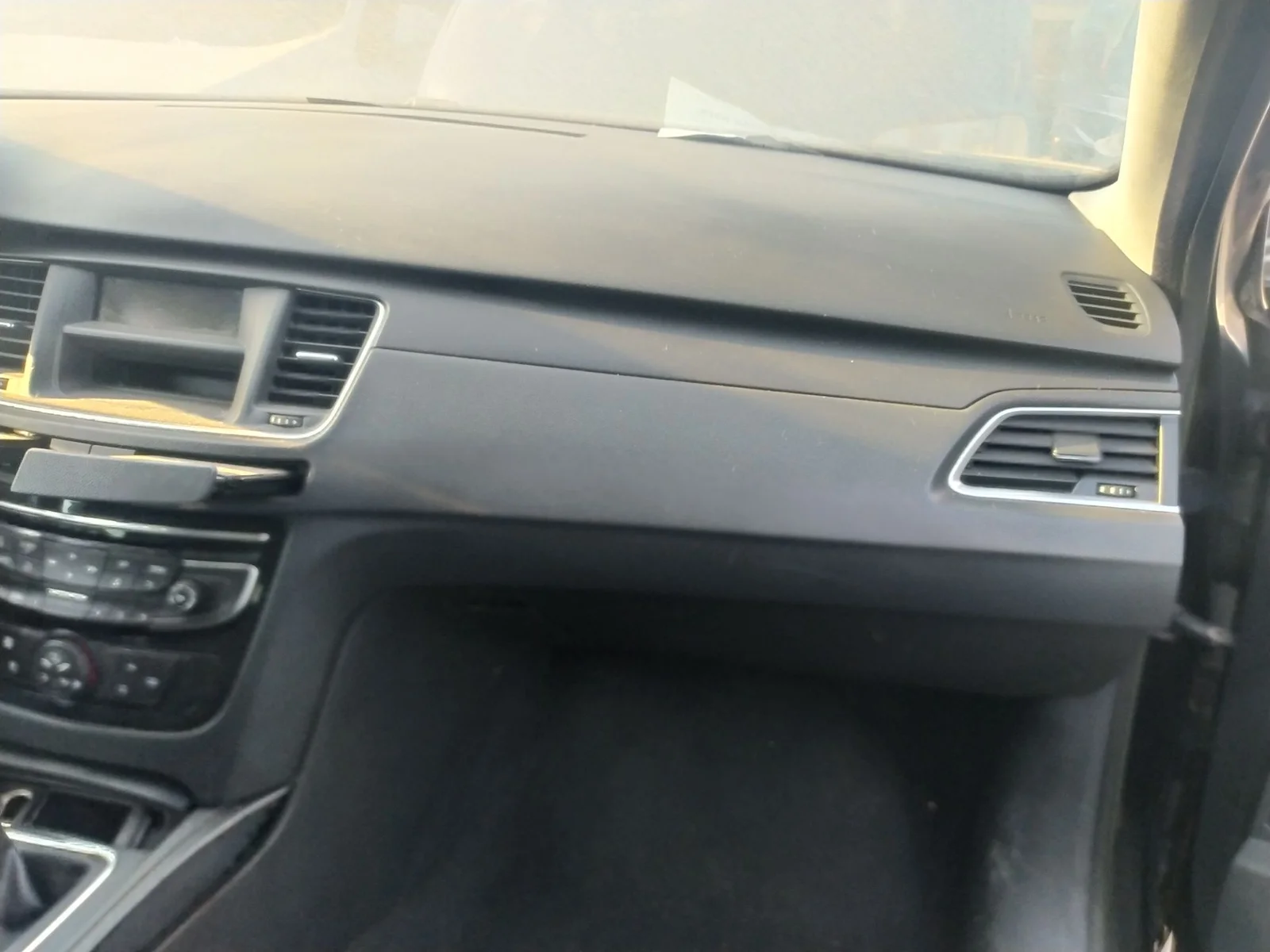 Foto de GUANTERA PEUGEOT 508 SW 1.6 HDi FAP (112 CV / 82 KW)