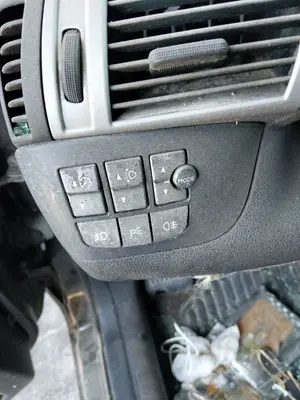 Foto de INTERRUPTOR FIAT STILO (192) 1.9 JTD CAT (116 CV / 85 KW)