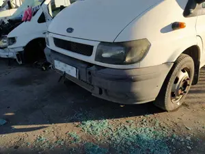 Foto de PARAGOLPES DELANTERO FORD TRANSIT CAJA ABIERTA (FY) 2.4 TDE CAT (120 CV / 88 KW)