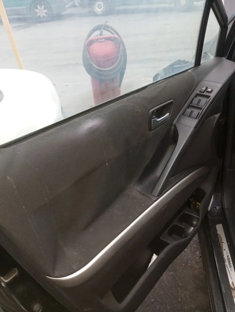 Foto de ELEVALUNAS DELANTERO IZQUIERDO TOYOTA COROLLA VERSO (R1) 2.2 Turbodiesel CAT (136 CV / 100 KW) referencia 698200F010