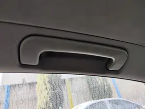 Foto de ASIDERO TECHO TRASERO DERECHO AUDI A6 BERLINA (4B2) 2.4 V6 30V (165 CV / 121 KW) referencia 4B0857607  FKZ