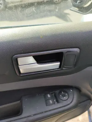 Foto de MANETA INTERIOR DELANTERA IZQUIERDA FORD FOCUS BERLINA (CAP) 1.8 TDCi Turbodiesel CAT (116 CV / 85 KW) referencia 1470113