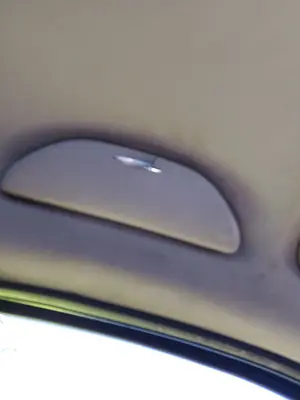 Foto de ASIDERO TECHO DELANTERO IZQUIERDO VOLKSWAGEN PASSAT BERLINA (3B3) 1.9 TDI (131 CV / 96 KW) referencia 3B0857607  FKZ
