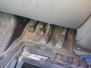 Foto de PEDAL FRENO PEUGEOT BOXER (333/335) FURGÓN TECHO ELEVADO BAT.3450MM 2.2 HDI CAT (101 CV / 74 KW)
