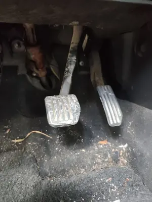 Foto de PEDAL FRENO LAND ROVER RANGE ROVER EVOQUE 2.0 Td4 CAT (150 CV / 110 KW) referencia LR125754