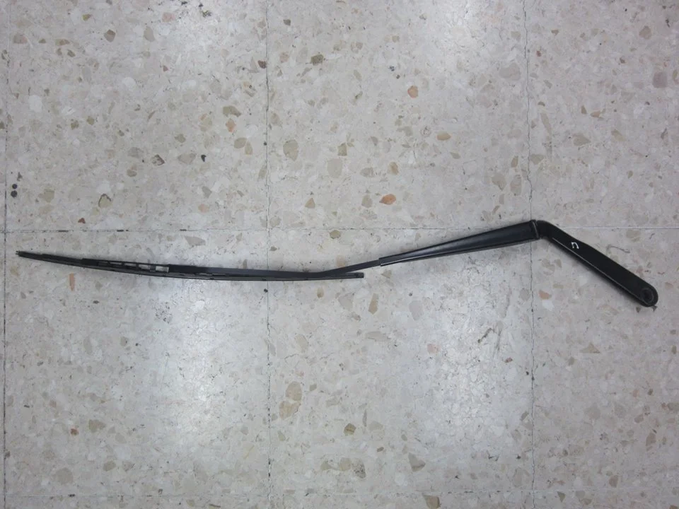 Foto de BRAZO LIMPIA DELANTERO DERECHO PORSCHE PANAMERA (TIPO 970) referencia W000006265
