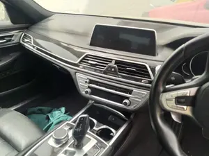Foto de SISTEMA AUDIO / RADIO CD BMW SERIE 7 (G11/G12) 3.0 24V Turbodiesel (320 CV / 235 KW) referencia 65129394580