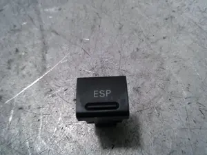 Foto de INTERRUPTOR AUDI A3 (8L) 1.9 TDI (101 CV / 74 KW) referencia 8L0927134C