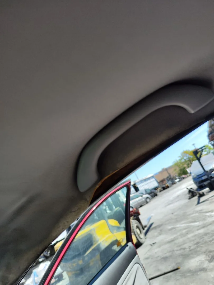 Foto de ASIDERO TECHO DELANTERO DERECHO VOLKSWAGEN PASSAT BERLINA (3B2) 1.9 TDI (116 CV / 85 KW) referencia 3B0857607  FKZ