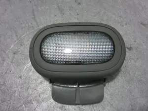 Foto de LUZ INTERIOR RENAULT CLIO II FASE II (B/CB0) 1.5 dCi Diesel (82 CV / 60 KW) referencia 8200447547