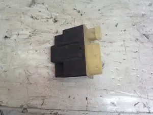 Foto de CAJA PRECALENTAMIENTO CITROEN C4 PICASSO 1.6 16V HDi FAP (109 CV / 80 KW) referencia 9652021180