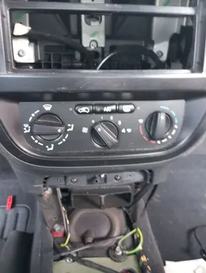 Foto de MANDO CALEFACCION / AIRE ACONDICIONADO CITROEN C2 1.4  (73 CV / 54 KW)