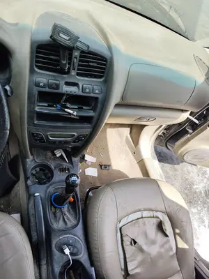 Foto de CONSOLA CENTRAL HYUNDAI SANTA FE (SM) 2.4 CAT (146 CV / 107 KW)