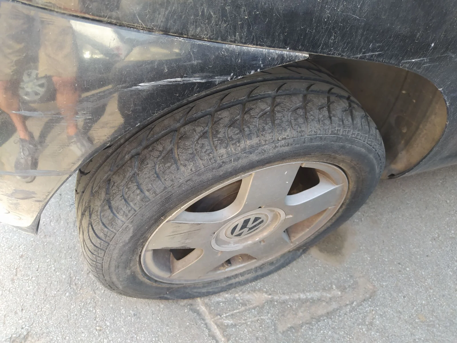 Foto de PASO RUEDA TRASERO DERECHO VOLKSWAGEN FOX (5Z1)(04.2005) 1.4 (75 CV / 55 KW) referencia 5Z0810972