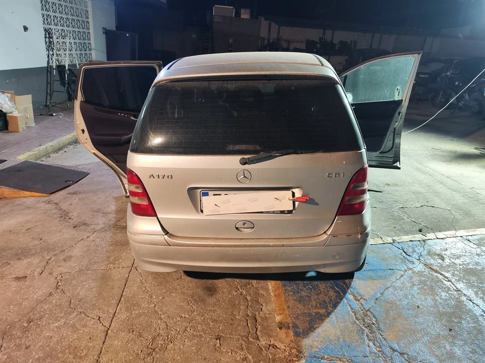 Foto de PORTON TRASERO MERCEDES-BENZ CLASE A (BM 168) 1.7 CDI Diesel CAT (95 CV / 70 KW) referencia A1687405205