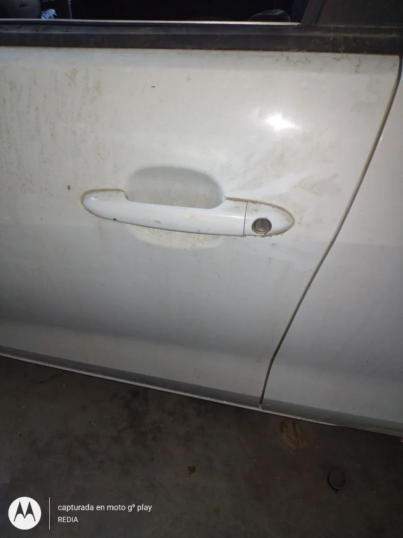 Foto de MANETA EXTERIOR DELANTERA IZQUIERDA KIA RIO (UB) 1.2 CAT (86 CV / 63 KW) referencia 826511W010