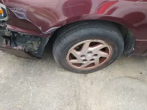 Foto de MANGUETA DELANTERA IZQUIERDA NISSAN MAXIMA QX (A32) 2.0 V6 24V CAT (140 CV / 103 KW)