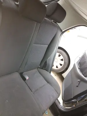 Foto de ASIENTOS TRASERO IZQUIERDO TOYOTA COROLLA (E12) 1.4 16V CAT (97 CV / 71 KW)