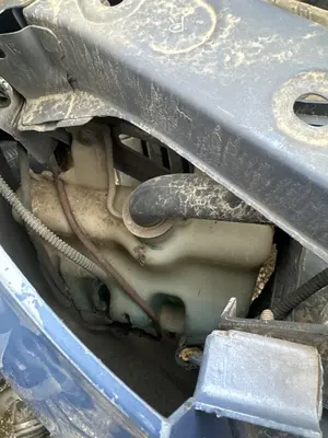 Foto de DEPOSITO LIMPIA NISSAN MICRA (K12E) 1.2 CAT (65 CV / 48 KW) referencia 28910BC30A