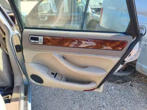 Foto de GUARNECIDO PUERTA TRASERA DERECHA JAGUAR XJ 3.2 CAT (211 CV / 155 KW)