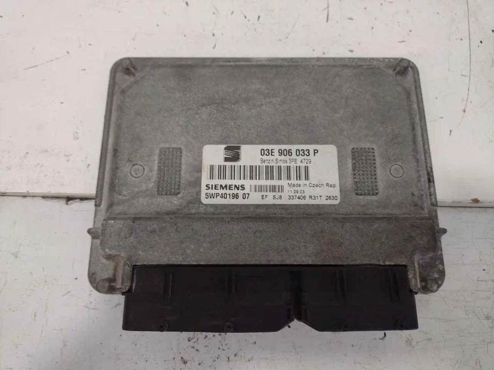 Foto de CENTRALITA MOTOR UCE SEAT IBIZA (6L1) 1.2 (64 CV / 47 KW) referencia 03E906033P